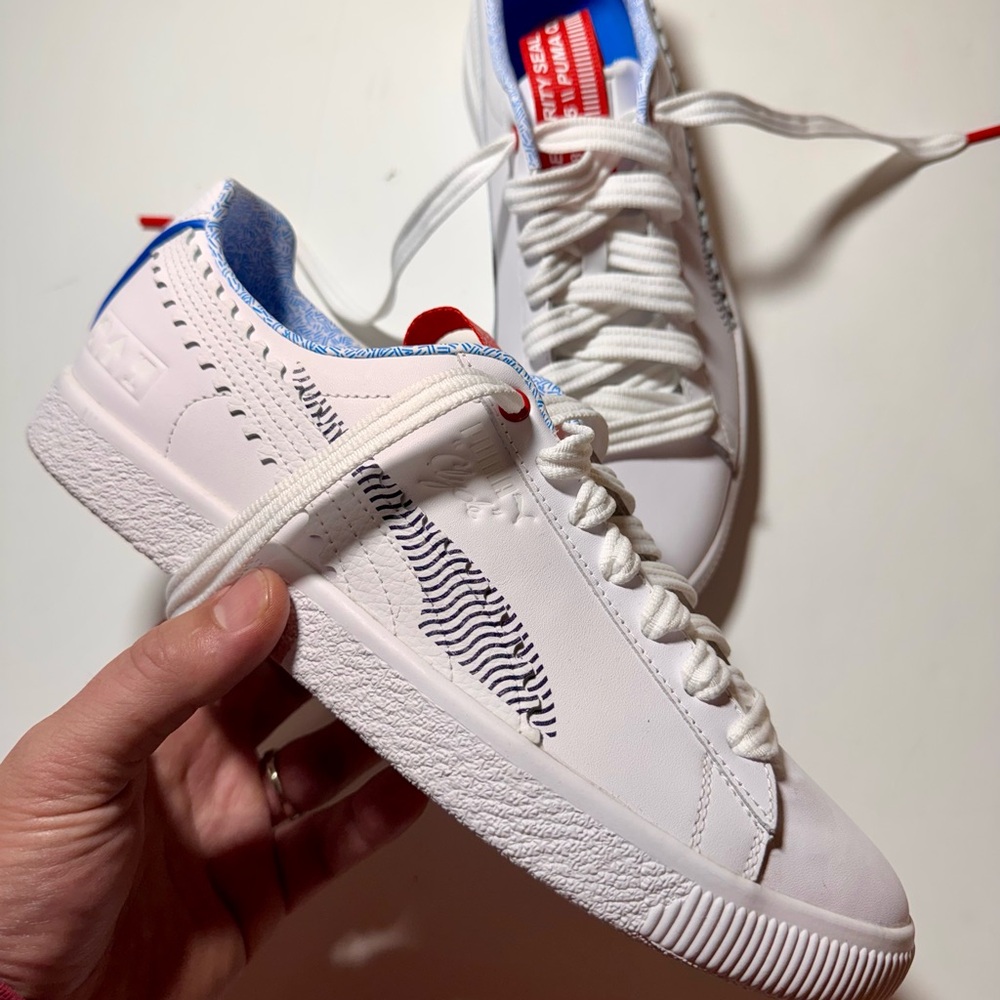 Mens Size 10  Puma Clyde Low White Leather Foil Retro Casual Shoes 385705-01